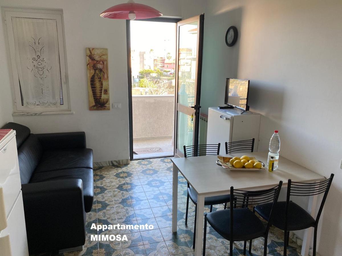 I Fiori Di Pietra Aparthotel Пиетра Лигуре Екстериор снимка